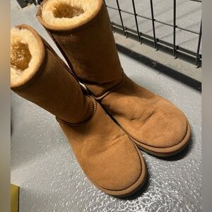UGG Classic Brown Women's Winter Boots